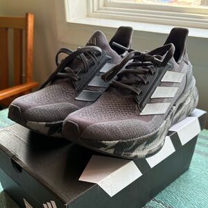 Adidas Ultraboost 5x Men's Black Camo Running Shoes